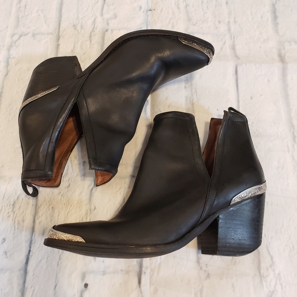 Jeffrey Campbell Black Cromwell Booties size 7 - Picture 4 of 15